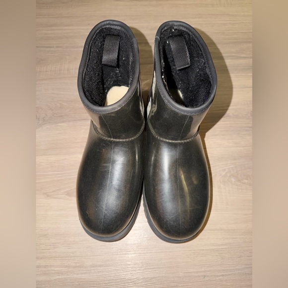 GUC Ugg Classic Clear Mini - Picture 2 of 7